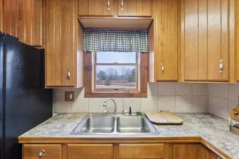 10785 E Spencer, Crystal, MI 48818 photo 13
