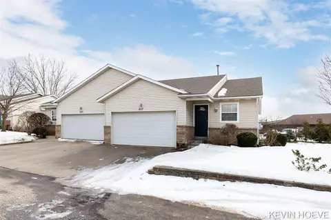 647 Wilshire, Holland, MI 49423