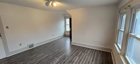 138 Wall, Jackson, MI 49203 photo 16