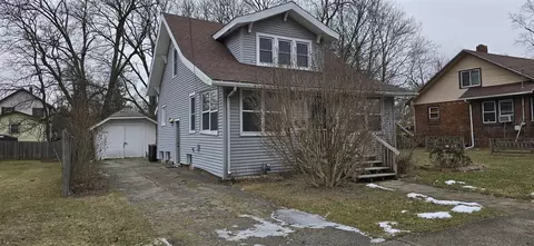 138 Wall, Jackson, MI 49203 photo 3