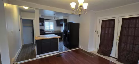 138 Wall, Jackson, MI 49203 photo 8