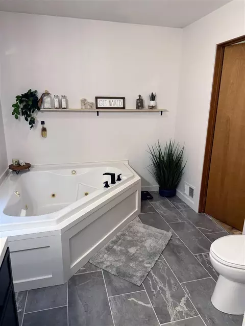 Bath - 582 Mill, Concord, MI 49237 photo 5 of 9