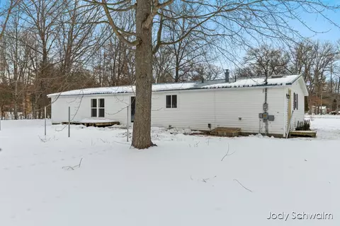 824 Nicholas, White Cloud, MI 49349 photo 37