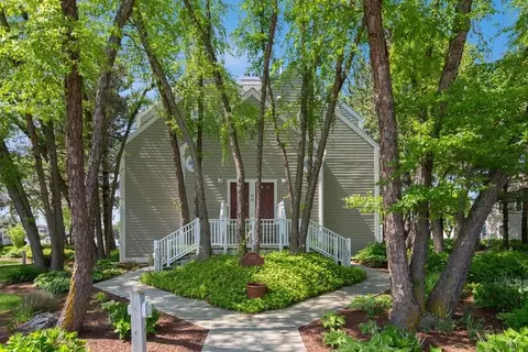 420 Oselka #213, New Buffalo, MI 49117