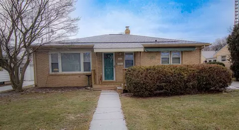 2721 Thayer, Saint Joseph, MI 49085