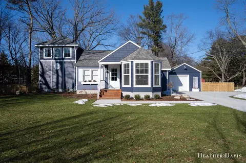 1883 W Lakewood, Holland, MI 49424