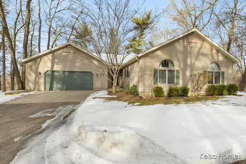 1286 Bridge, Allegan, MI 49010
