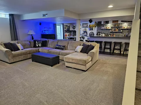 Living - 55197 Wolverine, Macomb, MI 48042 photo 2 of 2