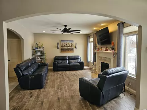 Living - 55197 Wolverine, Macomb, MI 48042 photo 1 of 2