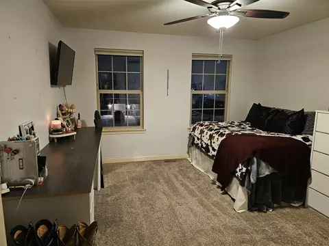 Bedroom - 55197 Wolverine, Macomb, MI 48042 photo 2 of 4