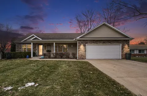 2292 Riverview, Benton Harbor, MI 49022