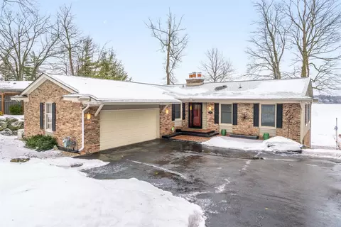 341 Bayview, Plainwell, MI 49080