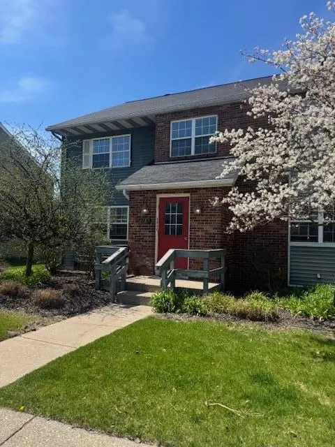 4587 Moffett #C, Comstock Park, MI 49321