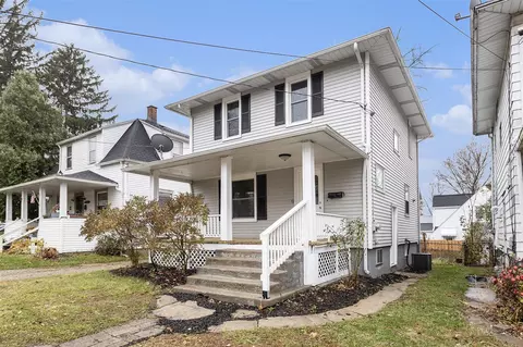19 E Battle, Creek, MI 49017