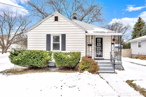 819 S Griffin, Grand Haven, MI 49417