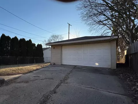 Exterior - 4850 Gloria, Wayne, MI 48184 photo 6 of 7