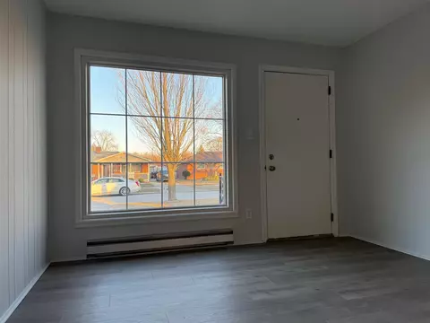 Living - 4850 Gloria, Wayne, MI 48184 photo 2 of 2