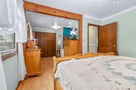 Bedroom - 2791 Gardner, Hudson, MI 49247 photo 2 of 4