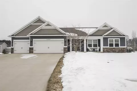 12947 Sweetbriar, Grand Haven, MI 49417