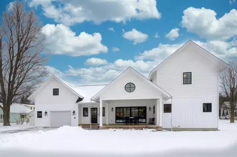 308 S Main, Leland, MI 49654