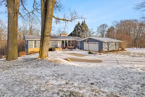 1686 S State, Ionia, MI 48846