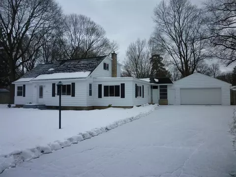 219 Arbor, Allegan, MI 49010
