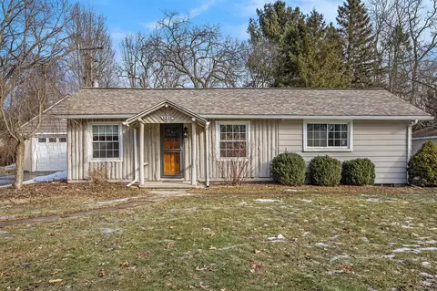 8820 Huron Riv, Dexter, MI 48130