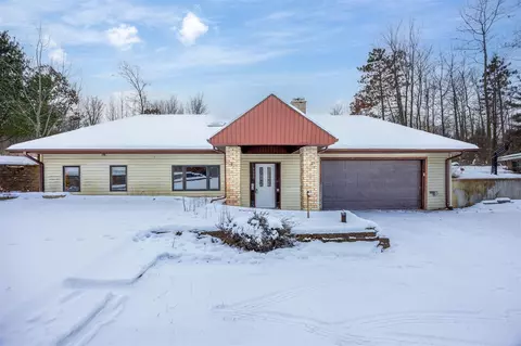 19727 Hoover, Big Rapids, MI 49307