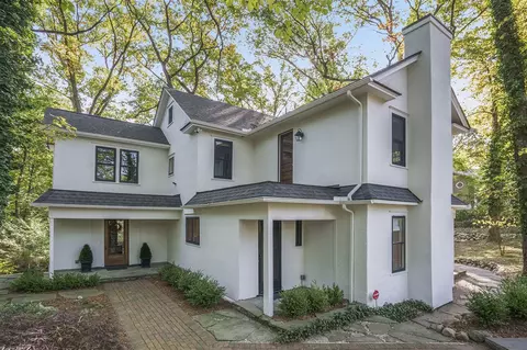2202 Glenwood, Kalamazoo, MI 49008