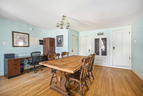Dining - 445 Centreville, Constantine, MI 49042 photo 1 of 2