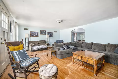 Living - 445 Centreville, Constantine, MI 49042 photo 3 of 3