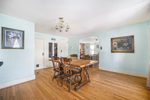 Dining - 445 Centreville, Constantine, MI 49042 photo 2 of 2