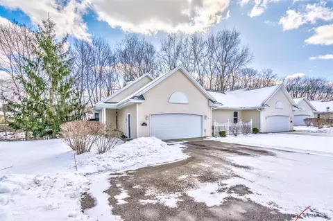 4611 Thistle Ml, Kalamazoo, MI 49006