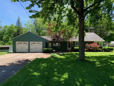 3711 Pontiac, Kalamazoo, MI 49006