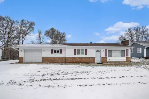 34 S New Moon, Springfield, MI 49037