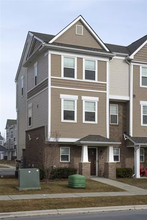 2500 Normandy #69, Royal Oak, MI 48073