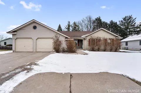2126 Breton, Grand Rapids, MI 49506
