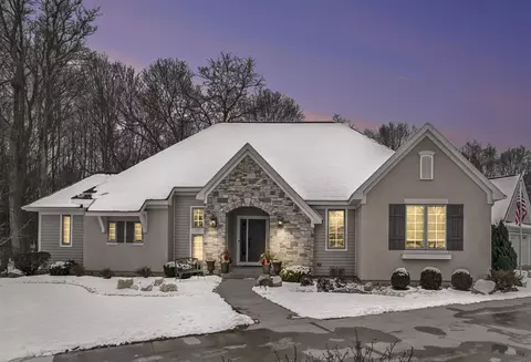 1286 Bear Lk, Portage, MI 49024
