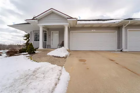 1388 E Pointe, Holland, MI 49423