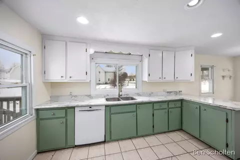 Kitchen - 1804 Cherry, Dorr, MI 49323 photo 2 of 3