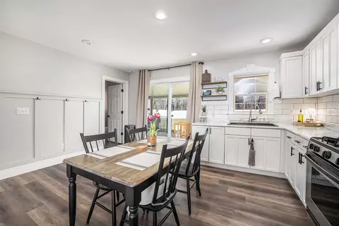 Kitchen - 455 Robinson, Constantine, MI 49042 photo 2 of 2