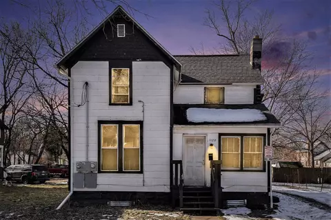 1128 Division, Kalamazoo, MI 49001