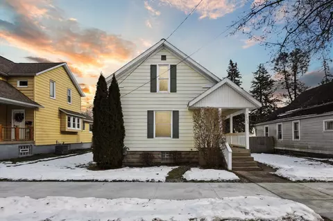 1042 Garfield, Grand Rapids, MI 49504