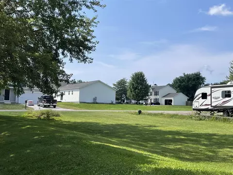 924 Richard, Watervliet, MI 49098