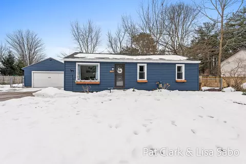 1758 Main, Holland, MI 49424