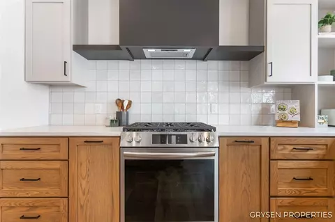 Kitchen - 9436 28th, Jenison, MI 49428 photo 4 of 5