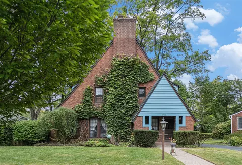 1709 Hermitage, Ann Arbor, MI 48104