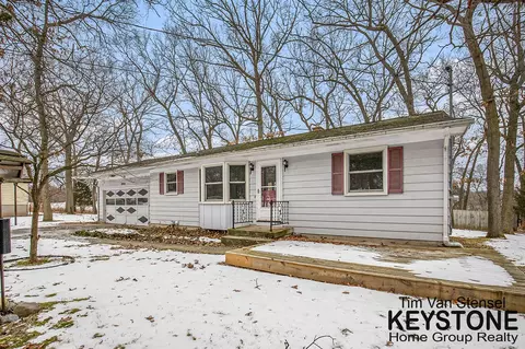 1904 Garret, Grand Rapids, MI 49525