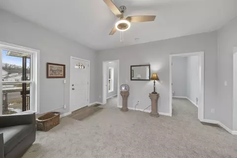 923 N Blackstone, Jackson, MI 49202 photo 5