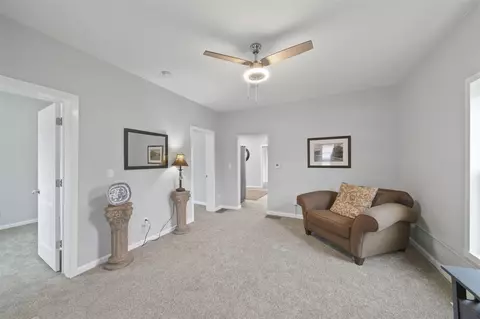 923 N Blackstone, Jackson, MI 49202 photo 6